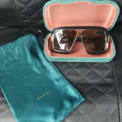 Authentic Gucci Square-frame Sunglasses With GG Lens