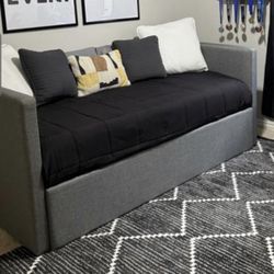 Living Spaces Twin Daybed with Trundle