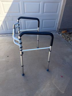 Adjustable Toilet Safety Rail Frame