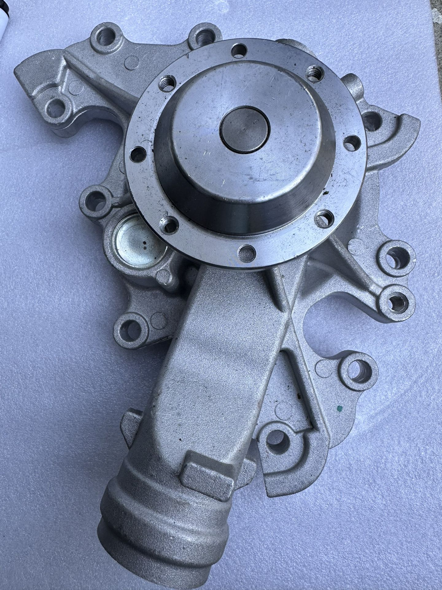 Engine Water Pump 96-03 Mercury Monterey 4.2L 04-07 [#F68Z8501A, RFF68E8505BC, XF2Z8501AA,