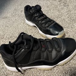 Jordan 11s 