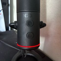 NZXT MICROPHONE