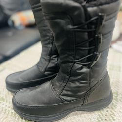 New Women’s Winter Boots Size 7.5 Black