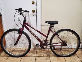 Trek 800 sport 26 inch (For parts or repair)