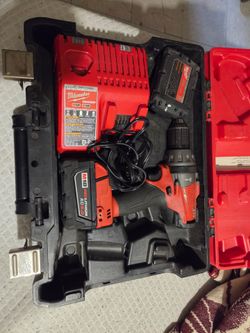 Milwaukee tool set