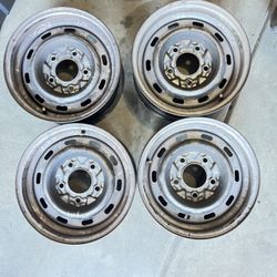Ford Van E150 Rims And Caps 