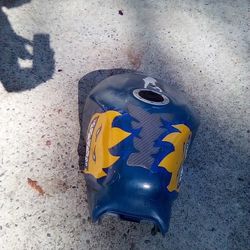 2005 Suzuki GS500F Gas Tank