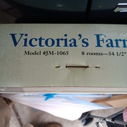 Victorias Farm House Collector Doll House
