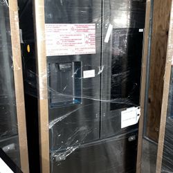 (Priced Over $3K In Stores) Beautiful Samsung Family Hub Refrigerator In Stainless Steel