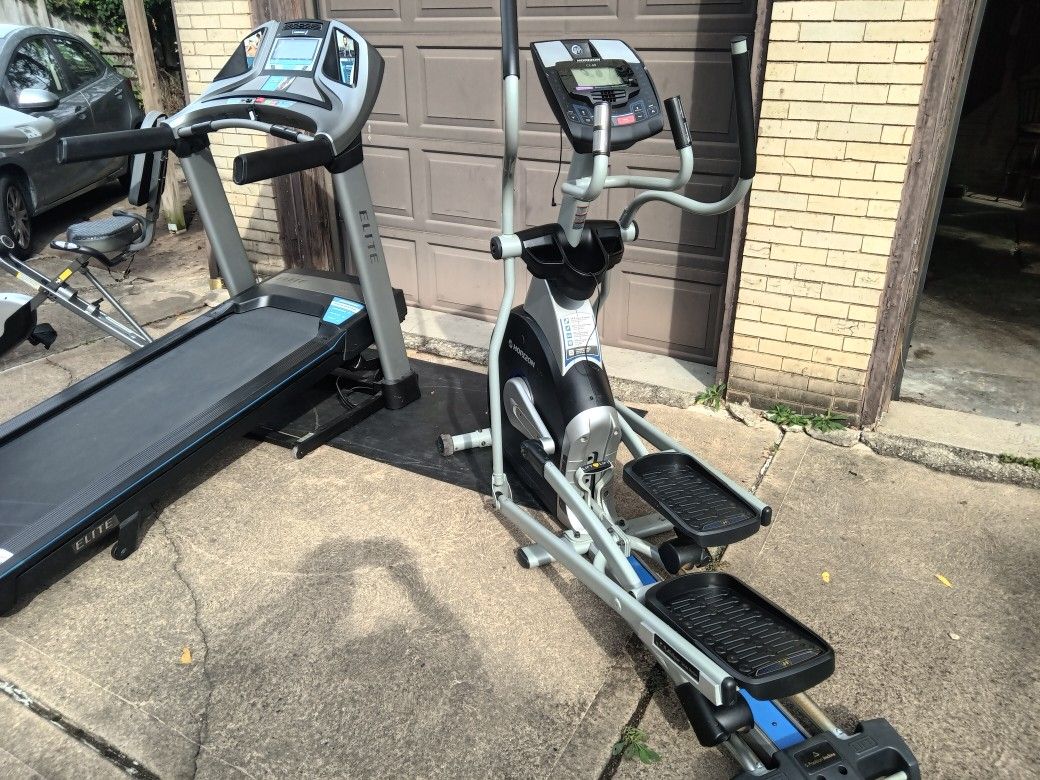 Amazing Gym Package for Home,Garage,Apt,Hotel,Firehouse Etc Delivery Available
Very nice Horizon T7 Elite Infinity Treadmill
Nice Horizon Elliptical