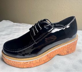 Size 8 Black Patent Leather Platform Shoe