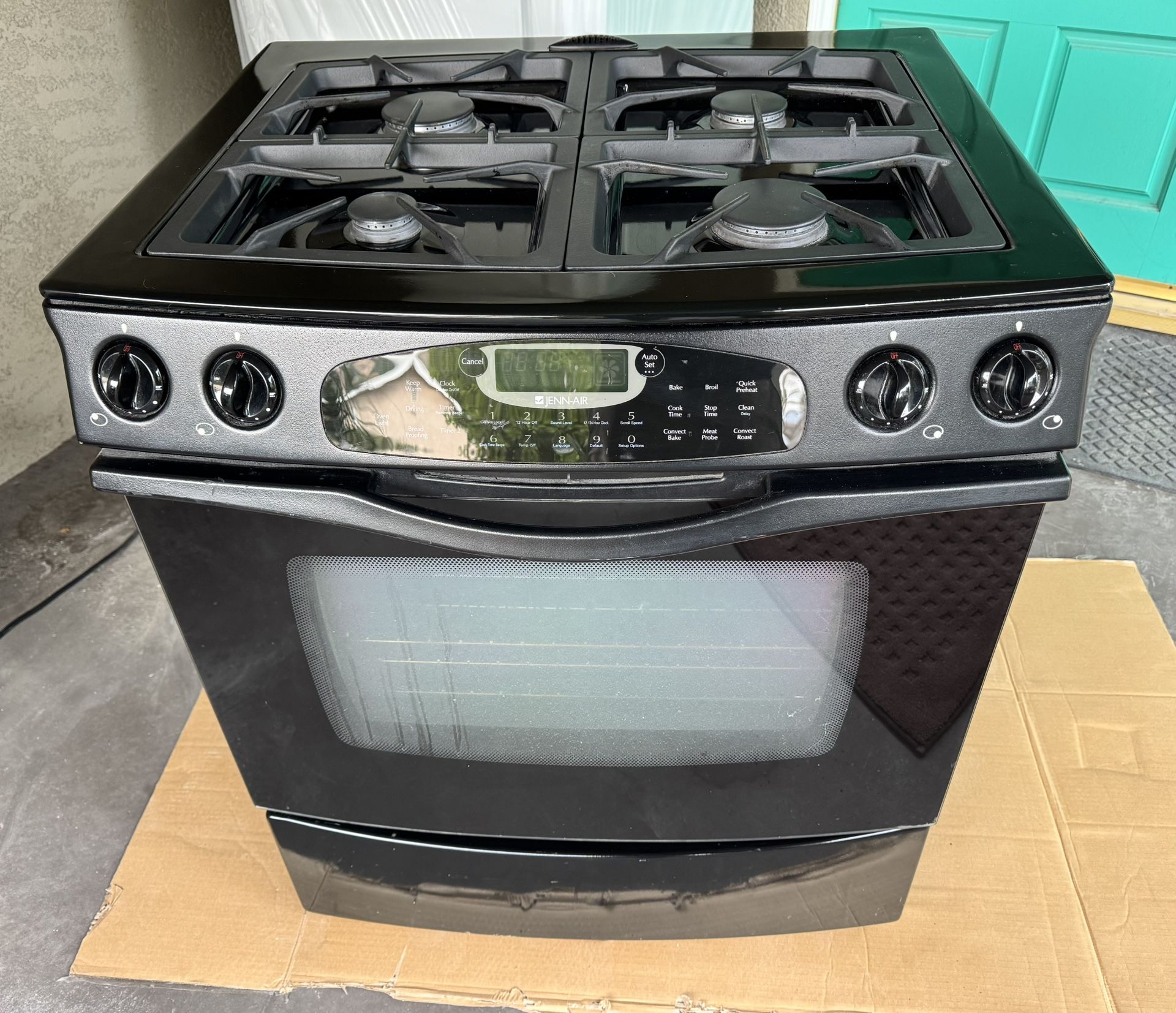 Jenn-Air Dual-Fuel 30-inch Slide-In Range Convection Oven