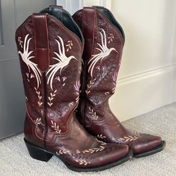 Burgandy Bootbarn Cowgirl Boots Size 6