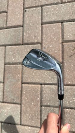 Titleist Vokey SM7 52° Wedge – F Grind – Dynamic Gold – New Grip