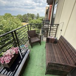 Patio Table & Chairs 