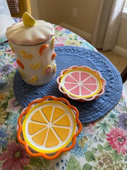 Cookie jar with matching plates