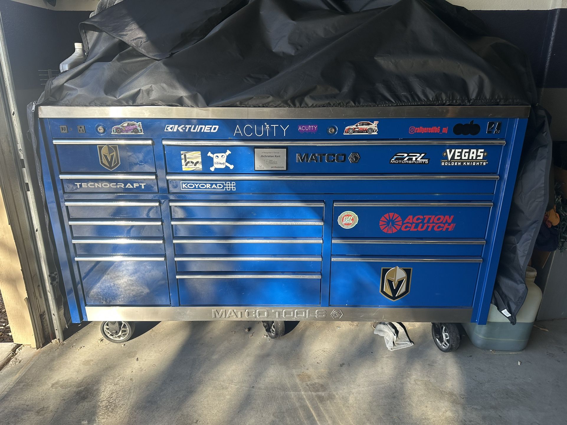 Matco Tool Box 4s 3 Bay With Charging Ports And Stainless Steel Top $4750 OBO Retail $8000