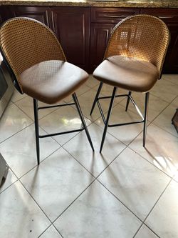 NEW TYBOATLE Bar Stools Set of 2 Rattan Swivel 29" Height Barstools for Kitchen Counter Island
