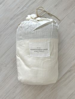 NIP / NWT Restoration Hardware 'Milou' Linen Duvet Cover