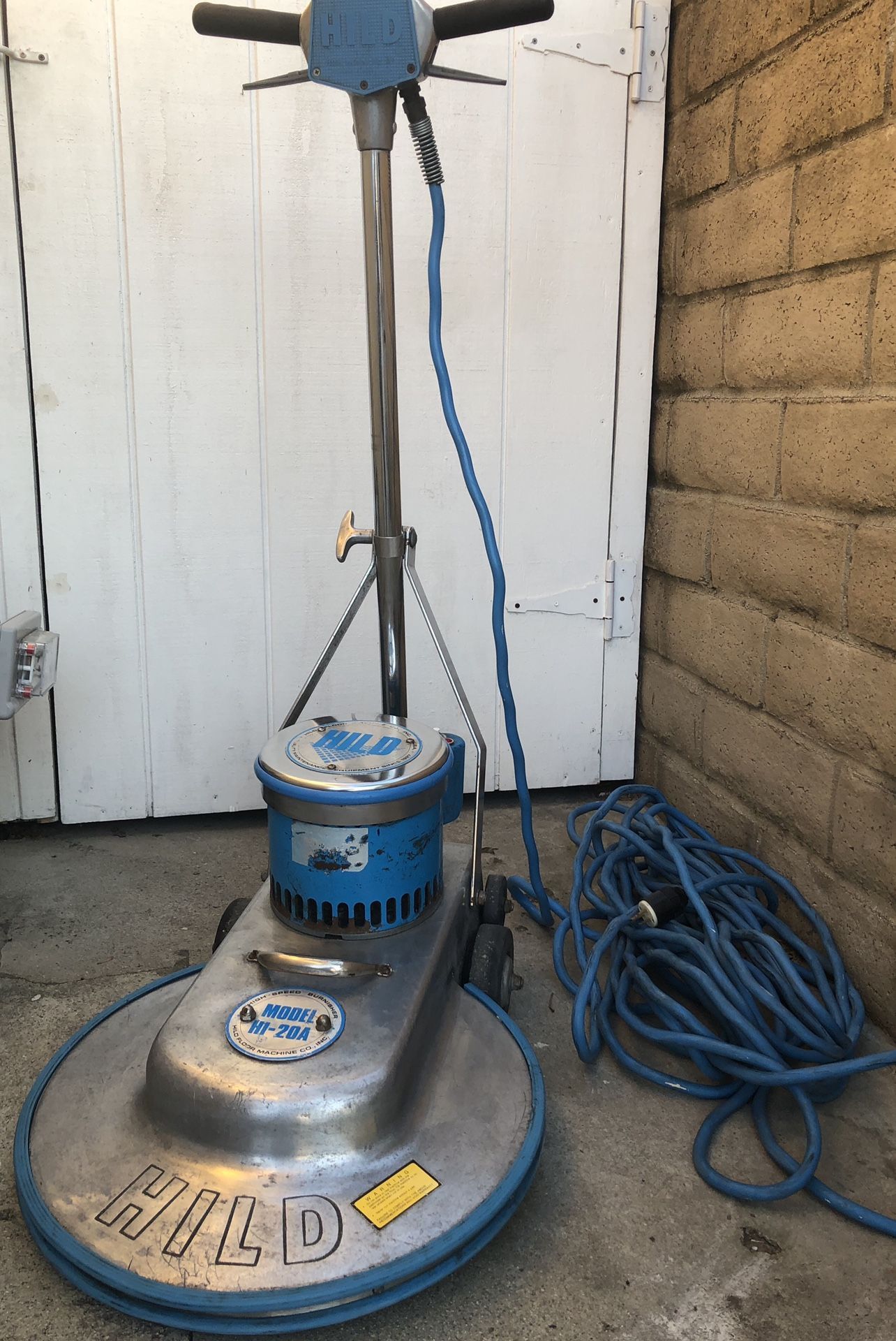 HILD floor buffer Model HI20A good condition. 1 1/2 HP. Quiet machine