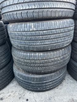 Vendo un set de llantas usadas 255/60r18 Goodyear en buenas condiciones