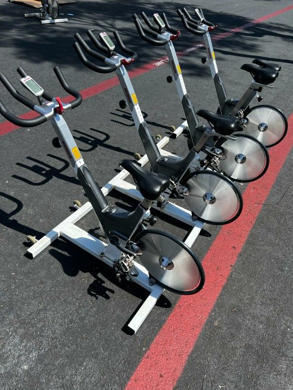 Stationary Bike Spin Bike Keiser M3 Indoor Exercise Bicycle Cardio Workout