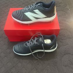 New Balance Metal Cleats