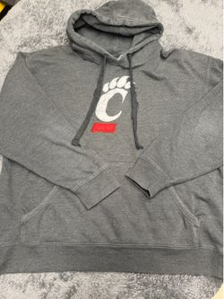 Cincinnati Bearcats Hoodie, Size XL in fair shape.