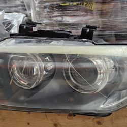2011 BMW 335i Convertible  Headlight Assembly 
