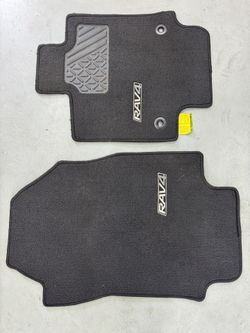 Toyota Rav4 Front Floor Mat
