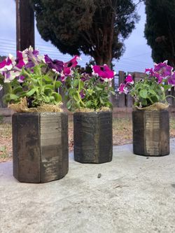 Octagon shaped cedar planter