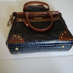 Samantha Brown Dowel Bag