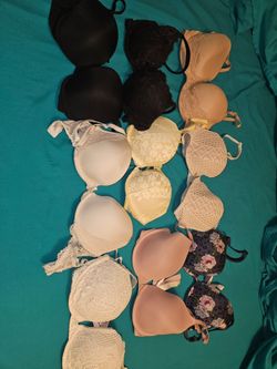 Lot of 9 Victoria's secret bras 32d