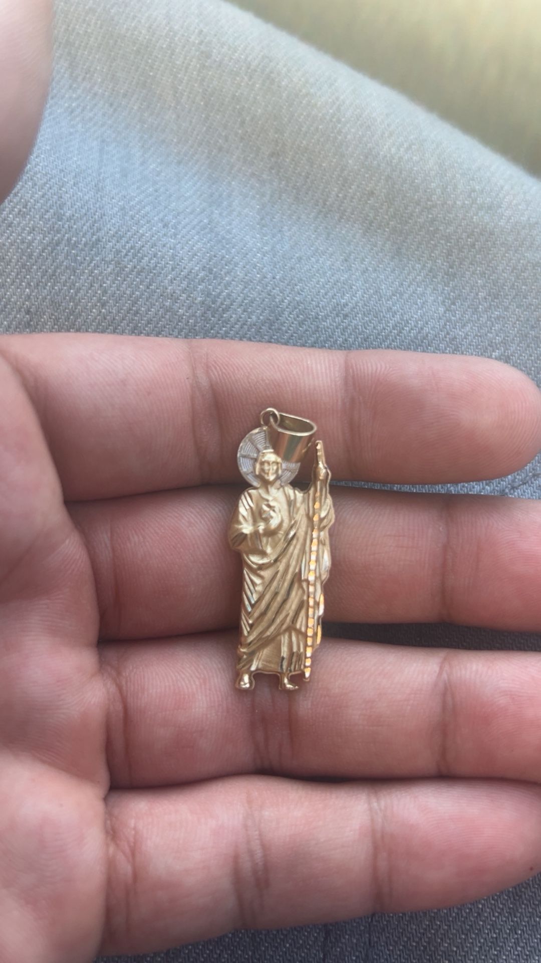 san judas gold pendant