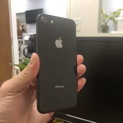 iPhone 8 Unlocked 