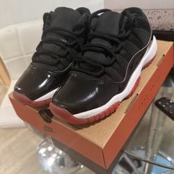Air Jordan 11 Retro Low