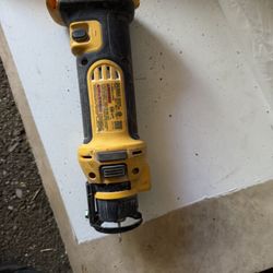 Dewalt Cut Out Tool 
