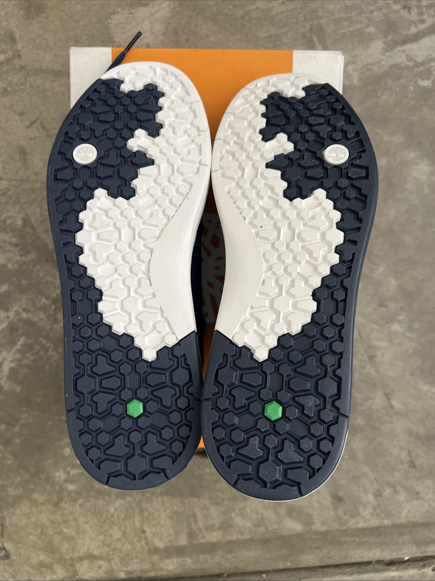 Brand New Timberland Davis Square Chukka Boots Navy Men’s Size 10 Original Box