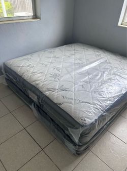 NEW MATTRESS KING SIZE PILLOW TOP WITH BOX SPRING