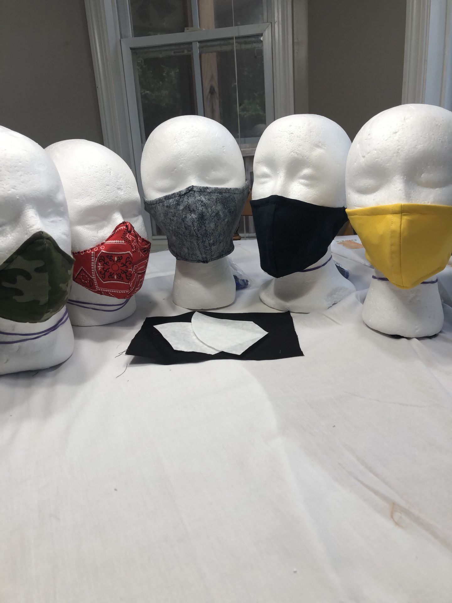 5 pack masks with one PM2.5 filter in each mask