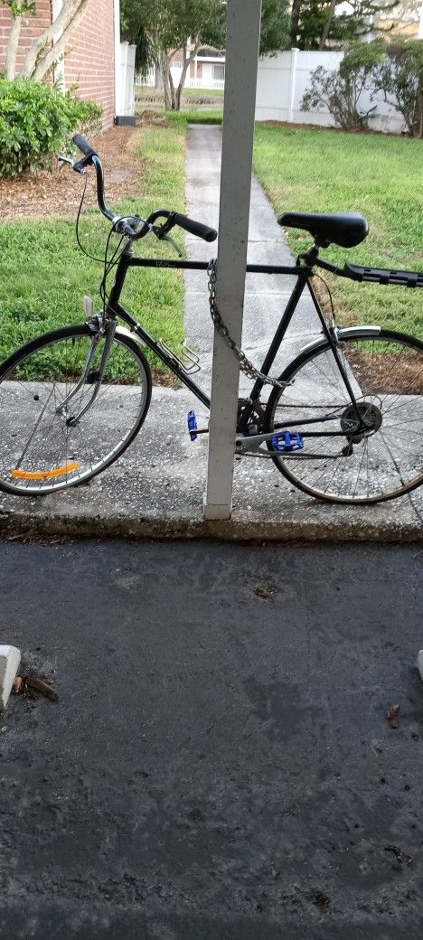 Swing Bicycle 27 In For A Big Guy With Car Hitch Extra Inner Tubes And A Couple Of Rims For The Bike