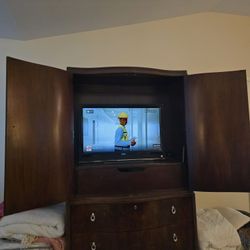 THOMASVILLE BOGART COLLECTION HUTCH