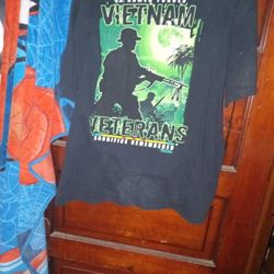 Vietnam Veterans Sacrifice Remembered T-Shirt Sz.2x!