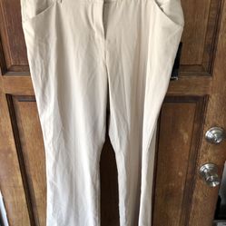 Women’s Tan Dress Pants with pockets Size 16 from Daisy Fuentes 