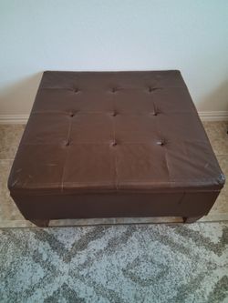 Large storage ottoman. Brown leather. 35x35