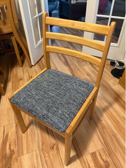 4 chairs like the one pictured