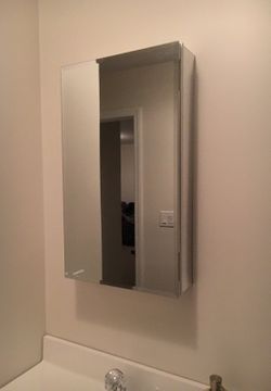 Brand new bathroom mirror w storage