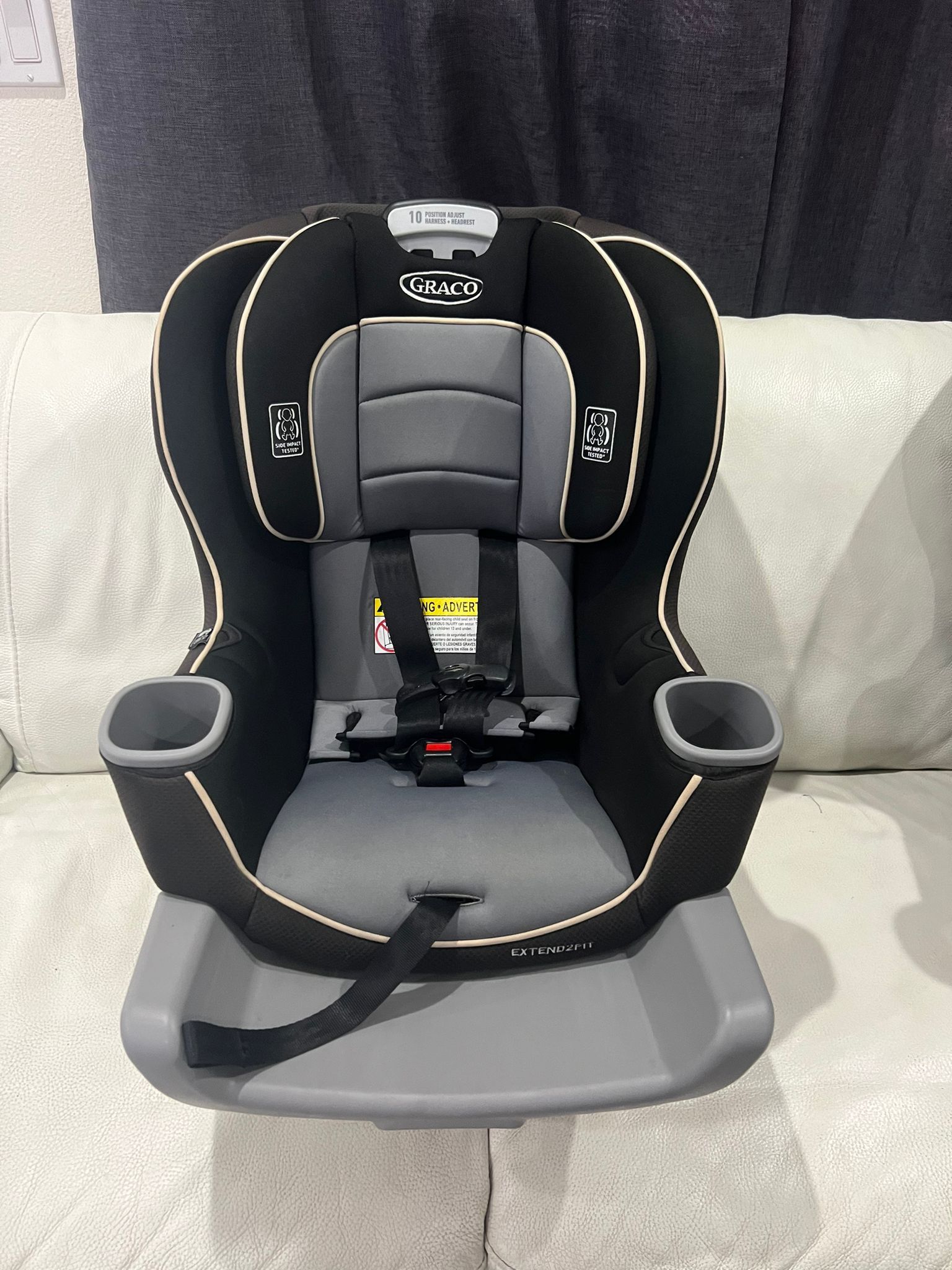 Graco EXTEND2FIT Car seat, Rear & Foward facing, convertible, recliner, all ages baby to kid/  Silla carro convertible reclinable