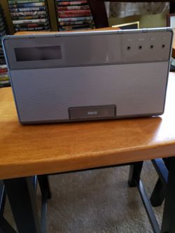 RCA radio alarm ipad connector