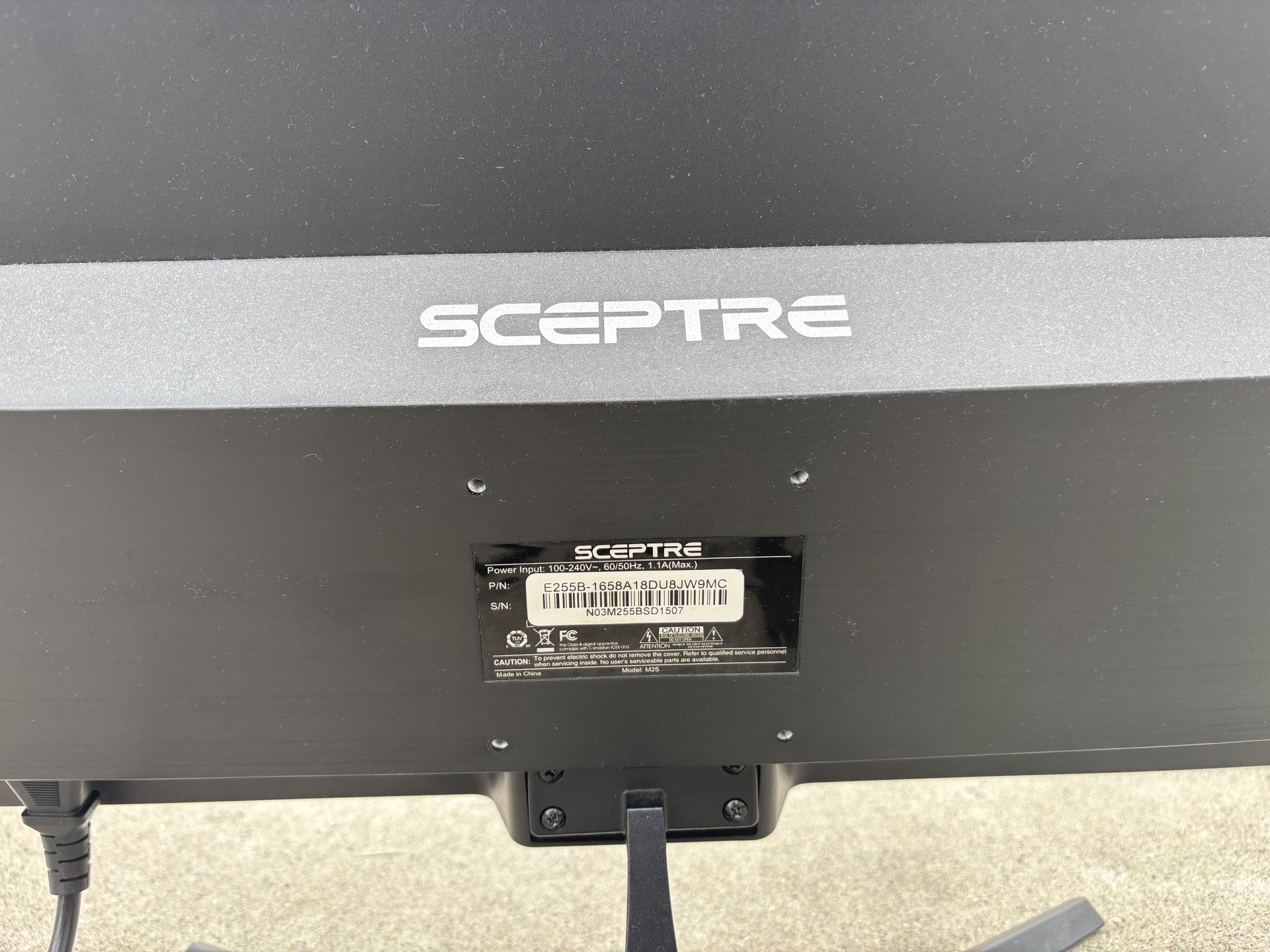 Spectre 60hz monitor